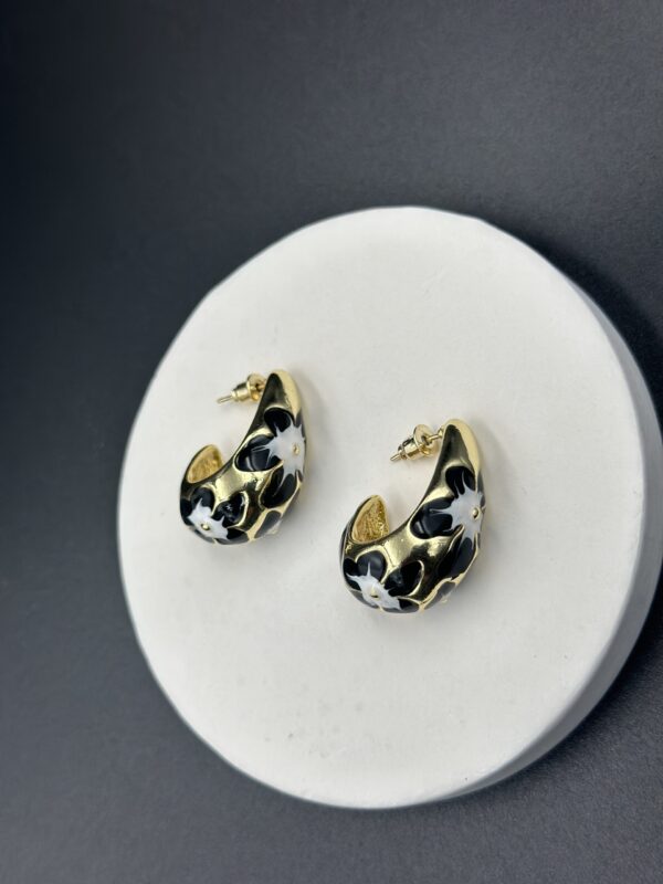 BOMBELİ ÇELİK KÜPE