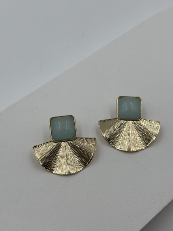 Yelpaze Formlu Çelik Küpe