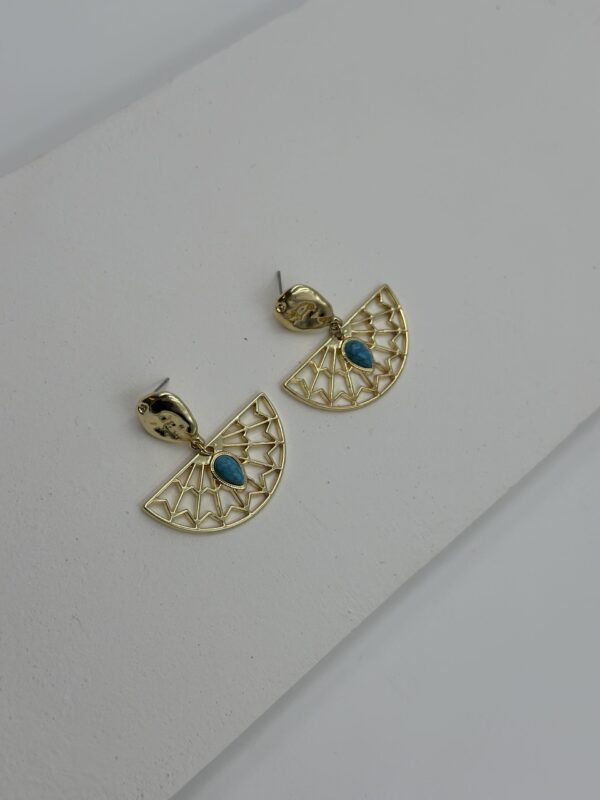 YARIM AY FORMLU TURKUAZ TAŞ ÇELİK KÜPE