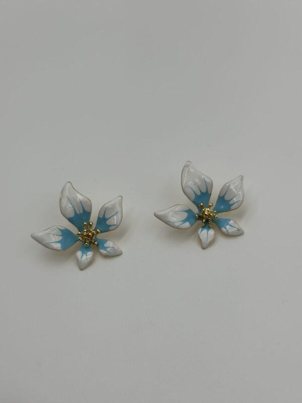 MAVİ BEYAZ ÇİÇEK KÜPE