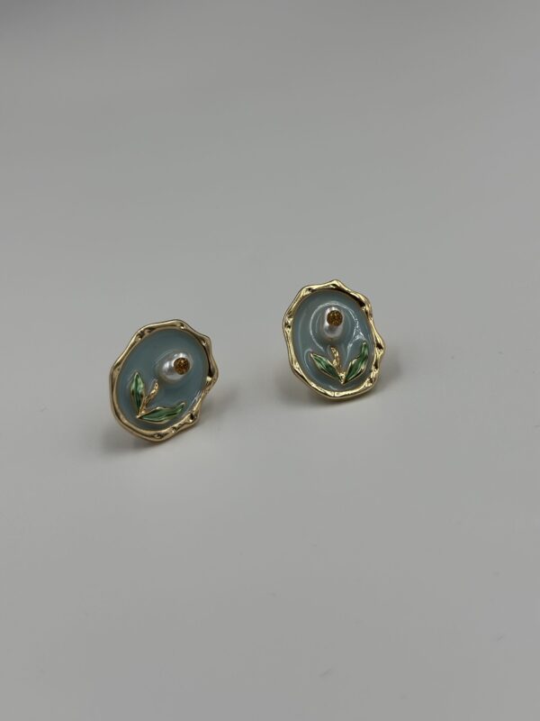 MİNELİ ÇİÇEK KÜPE