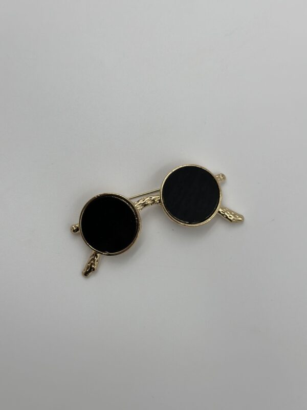 RETRO GÖZLÜK BROŞ
