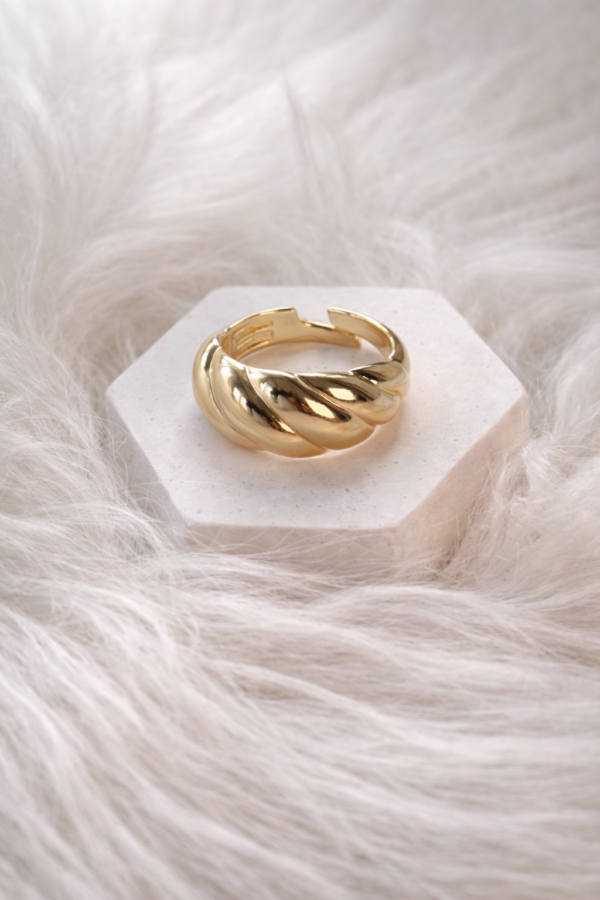 Infinity Knot Gold Pinterest Yüzük